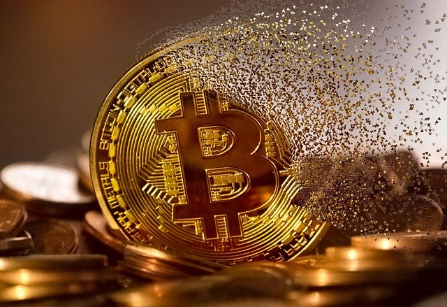When Crypto Starts Sliding, and the Room Goes Quiet